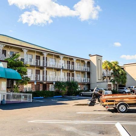 Executive Economy Lodge Pompano Beach Eksteriør billede