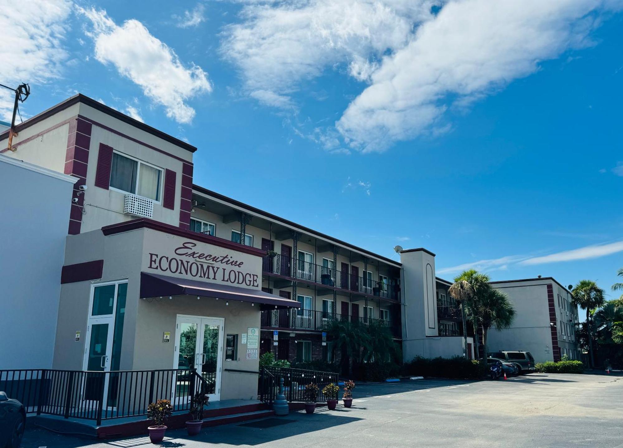 Executive Economy Lodge Pompano Beach Eksteriør billede