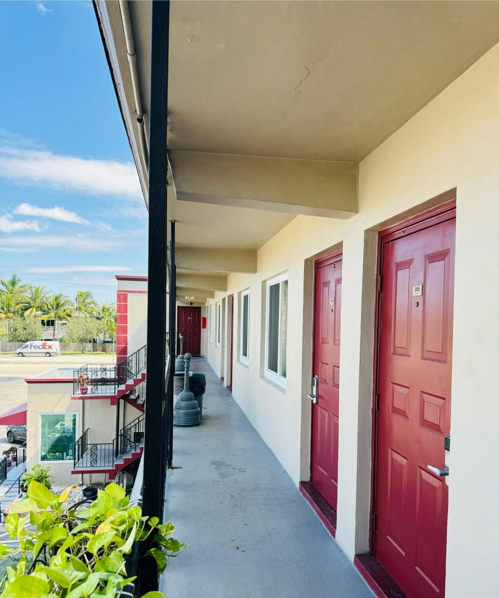 Executive Economy Lodge Pompano Beach Eksteriør billede