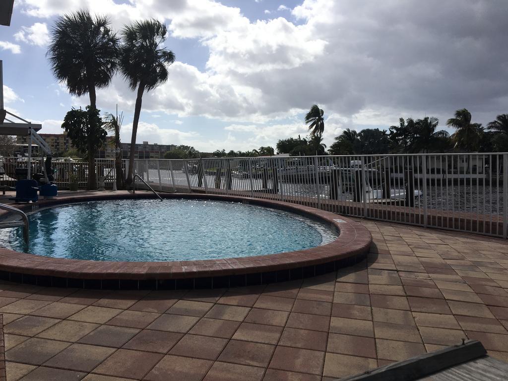 Executive Economy Lodge Pompano Beach Eksteriør billede